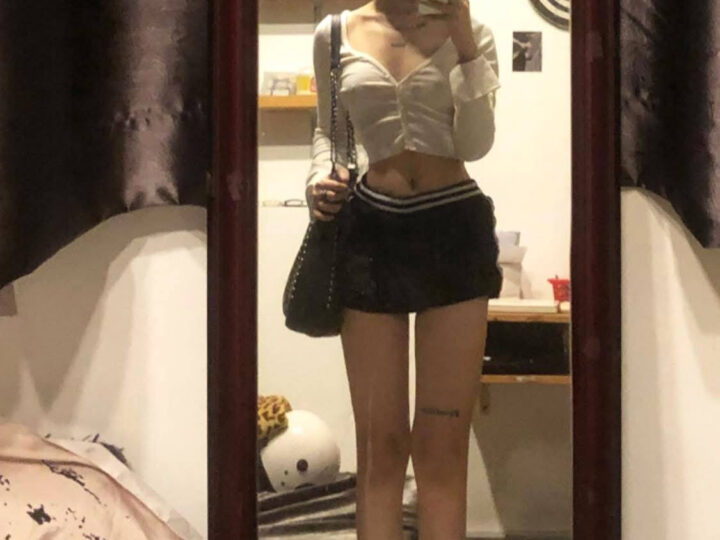 Ảnh 15 của Lộ clip sex Hot IG Nguyễn Uyên Trang 40k follow (Full Clip + Pic)